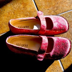 Alegria Mary Janes size 37 (US 7)